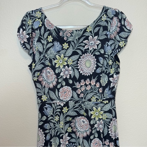 NWT LOFT Navy Floral Mini Dress MP - Picture 2 of 15